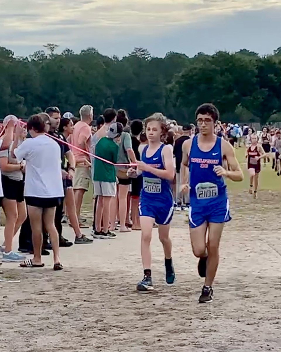 WolfsonXC's tweet photo. Great runs from our XC athletes at the Bale n’Trail course today. The teamwork and sportsmanship from this group was on full display. Go Pack!

#gopack #wolfpack #wolfsonxc #xc #crosscountry #bartramtrail #balentrail https://t.co/bPk2HnvlkC