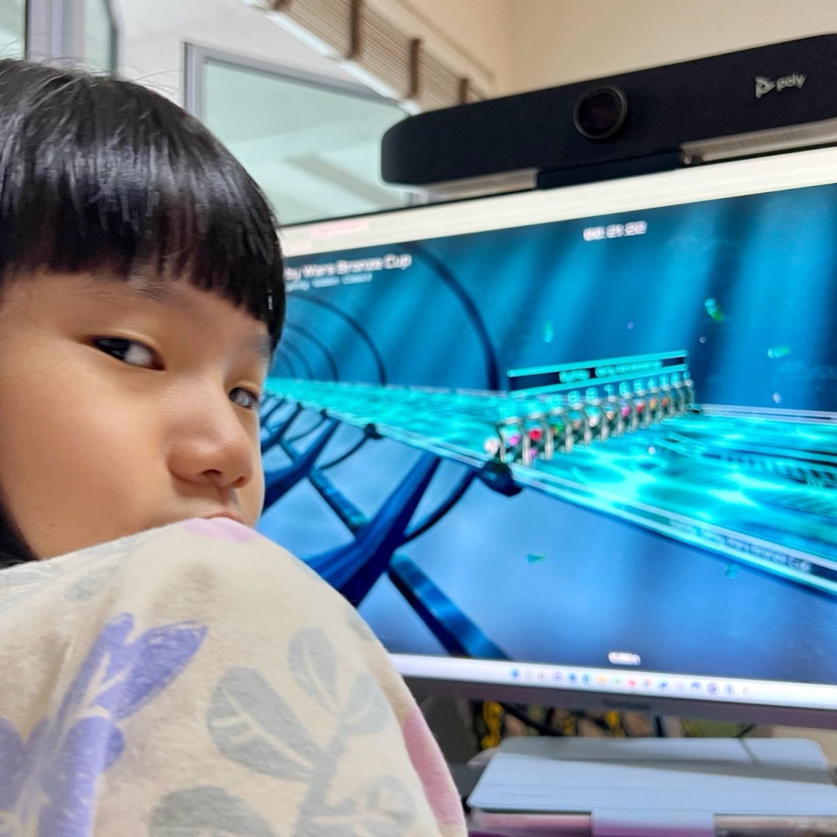 Account's taken over by my 8YO girl. Won her first #ZedRun race for the day! Asked me to give her the prize $! 🤦She went on to feed the horse on <a href="/hawku_com/">hawku</a>! now she wants to feed ALL the horses! Now she's asking how horses make babies! (Anyone wants to help with that?) <a href="/zed_run/">zed_run</a>