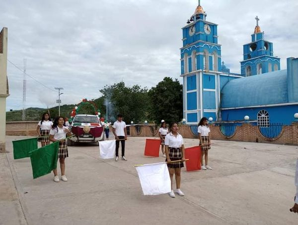 #Desfile
16 de septiembre 2022.
 #Escuelas y presidencia auxiliar de #Olomatlán.