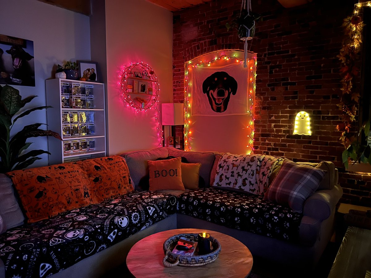 theonlyginer's tweet photo. I call it comfy spooky https://t.co/HJAWShyNH8
