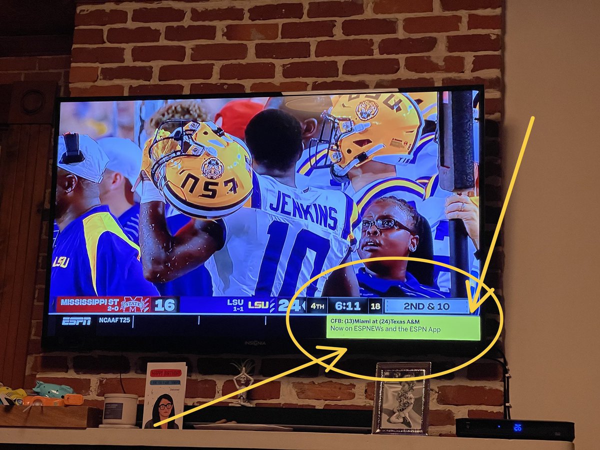 CoryDDMiller's tweet photo. @espn  you gotta. Hangs the color of this box. Every time I look up there is a fake flag. #ESPN #collegegameday #CollegeFootball #falseflag https://t.co/U7H7eZjWcf