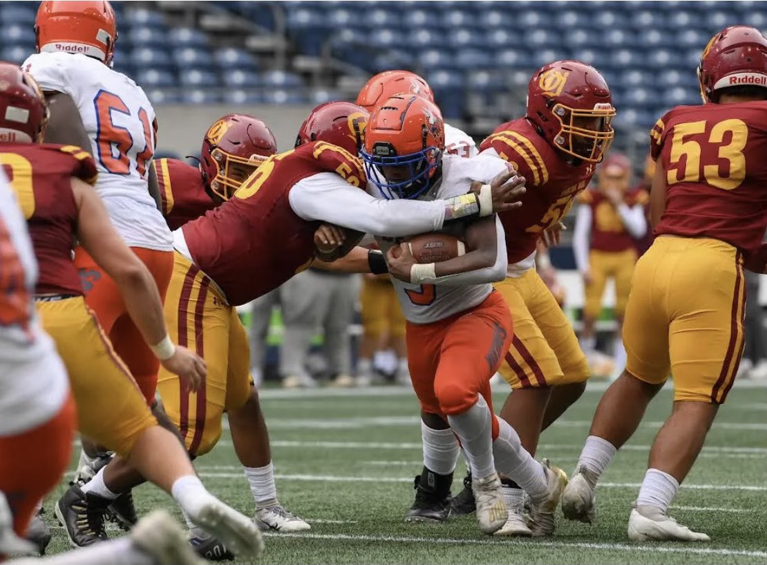 AnthonyJ2023's tweet image. Great Win for us last night it was an amazing experience to play @LumenField really has me excited to get there one day. @DevinRecord @CaliDQ @BrandonHuffman @RylandSpencer @247sports @gridironsp @SBLiveWA @ODeaAthletics #rollirish
