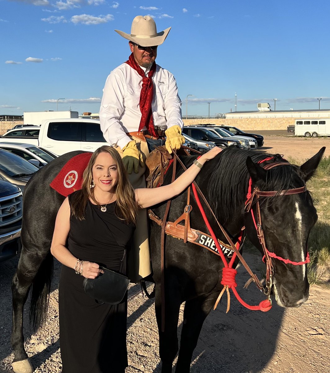 OliviaTroye's tweet photo. It’s good to be home in El Paso. Meet Chief!🐴 My designated driver &amp; date for the main event tonight. #OneRegionOneTable @Progress321EP https://t.co/OWcBdyH6Gu