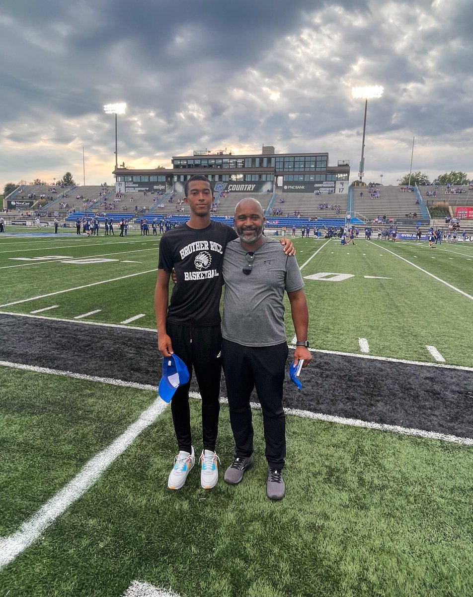 Had a great unofficial visit at Grand Valley State University today. Thank you to <a href="/DJMocini/">DJ Mocini</a> and <a href="/8mileCorn/">Cornell Mann</a> for having me. #lakernation