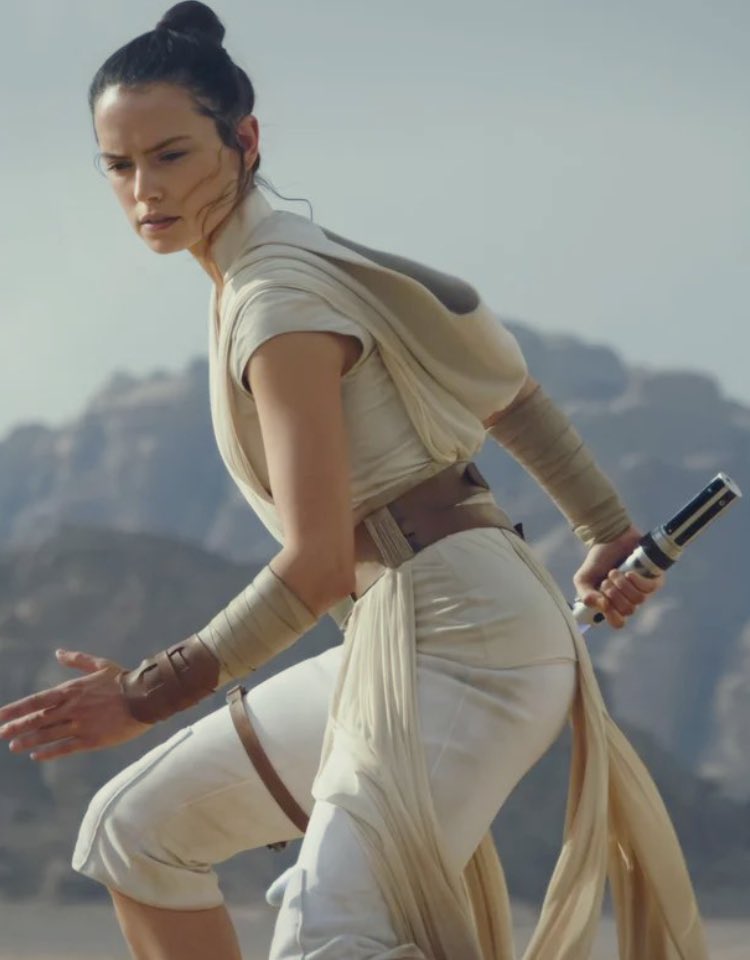 callamdenot's tweet photo. The reason the rise of Skywalker is my favorite film is purely because of the Daisy Ridley amazing performance. #starwars #sequal #Rey #fin #Poe #BenSolo #KyloRen #markhamill #kylo #johnboyega #oscarisaac #AdamDriver #DaisyRidley #starwarscast https://t.co/8Shyvtz3X5