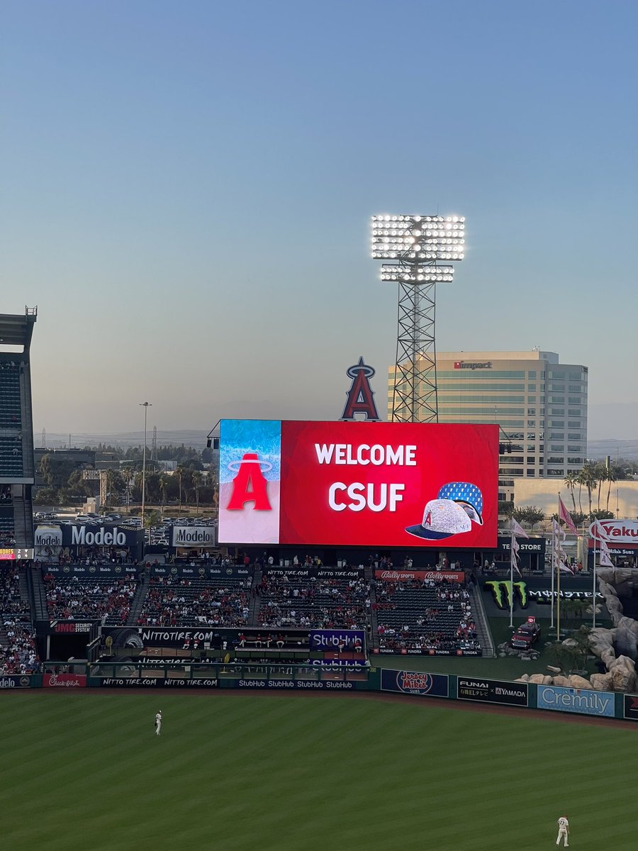 JaredHill96's tweet photo. Cal State Fullerton night with the @Angels! https://t.co/4MqrN9XR0G