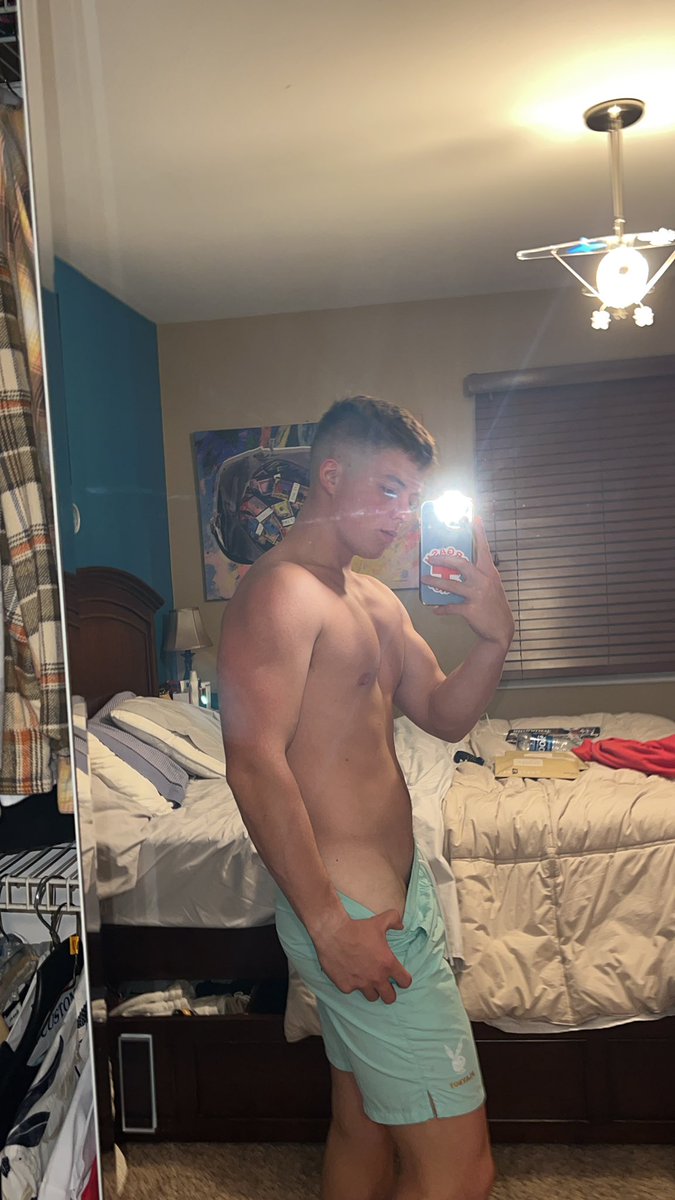 MICHAEL DOHERTY FREE OF 🥵 on X: Going for a swim 🏊🏼‍♂️ 💦 retweet if u  wanna be in the pool alone with me 🥵 t.coMQkVY0nech  X