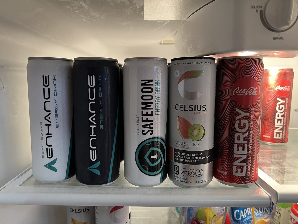 SafemoonJP's tweet photo. @chaseacecoleman  #SAFEMOON energy drinks arrived. The box was all beat up and the 12 soldiers have battle wounds but they all made it!!! https://t.co/KiN0AAvl0h