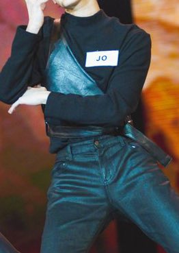 takidezzz's tweet photo. Jo’s waisttlineeee im dyingg https://t.co/sGjfzsOF3l