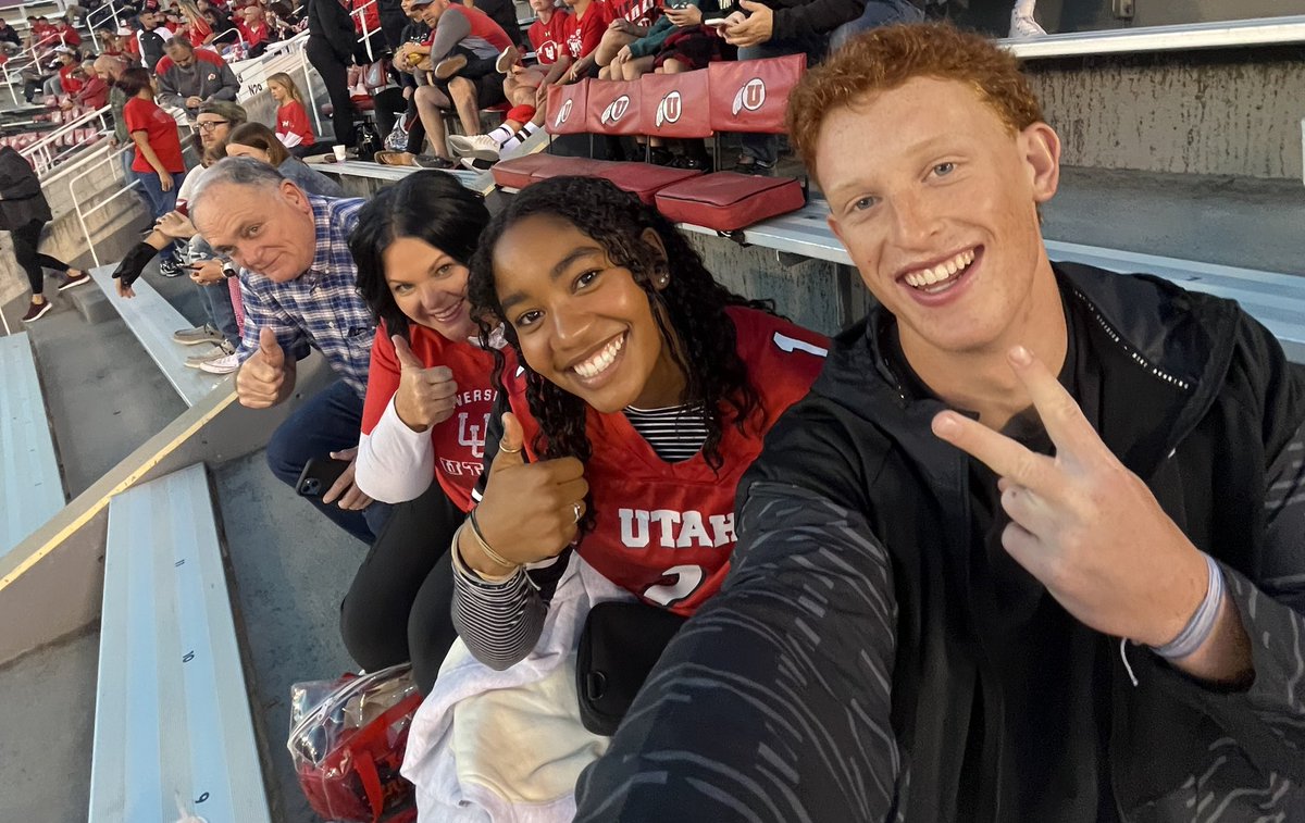 ThePinkNinja2's tweet photo. Here we go!!! #goutes #uofufootball https://t.co/bTd48o1ztk