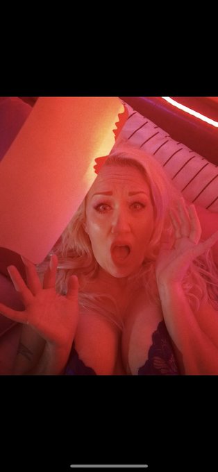 Have you voted?? Vote for me to be the Face of Horror! I&rsquo;m holding down 2nd place so I sure could use<a href="/tag/faceofhorror"class="tags"><span>#faceofhorror</span></a>