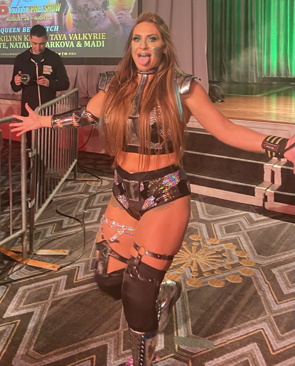 DeadAheadRA's tweet photo. Congratulations to the #andnew MPW Champion @JENNACIDE000 #musclearmy #MPWWelcometotheJungle @MissionProWres @NationsCorner https://t.co/UIr3jv9V47