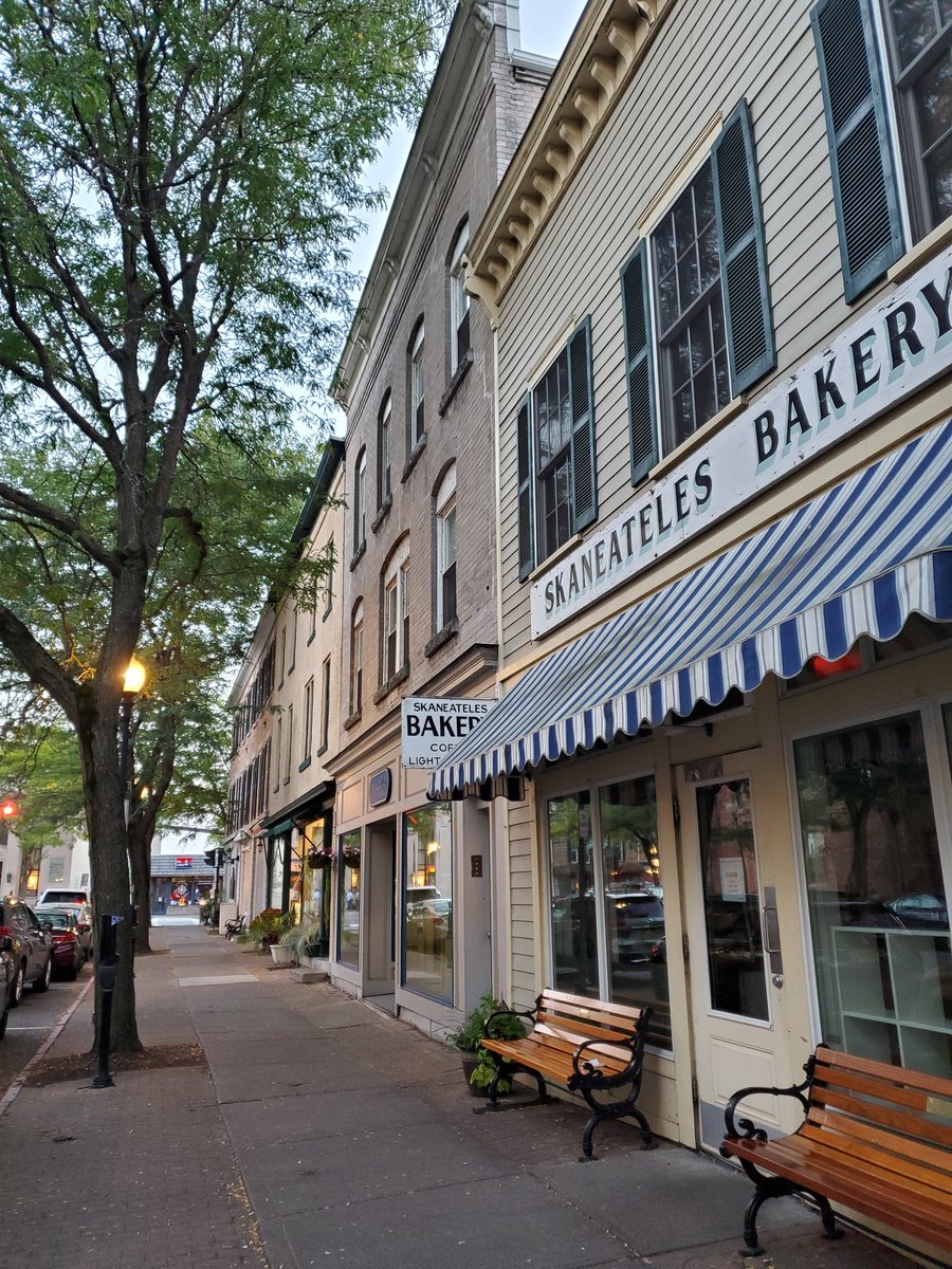 The absolutely fabulous Skaneateles bakery in <a href="/SkaneatelesNY/">Skaneateles</a> 😍🥐