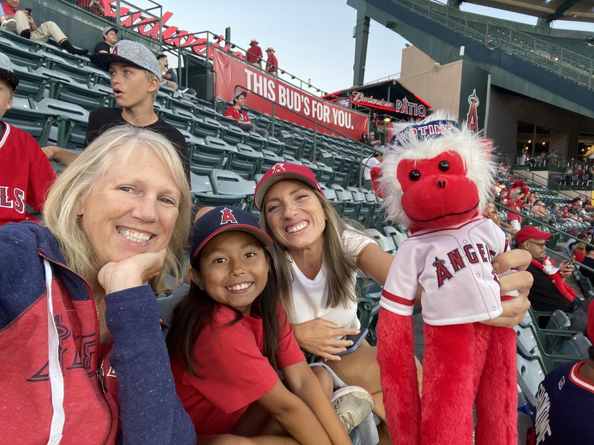 countryrdrunner's tweet photo. #gohalos https://t.co/vu1AME5Mpw