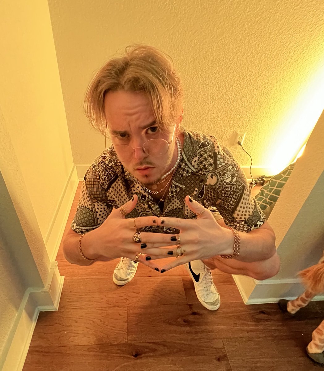 weest tweet picture
