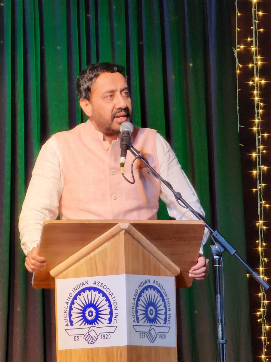BhavDhillonnz's tweet photo. @IndiaNZDiaspora NZ’s umbrella #IndianDiaspora orgn formed 96yrs ago had Gala Awards night in Auckland honouring achievers 
Great leadership by Narendra Bhana 
@IndiainNZ @ghiya75 @ddhar35 @bhushan_neeta @michaelwoodnz https://t.co/vqqzGmYqSC