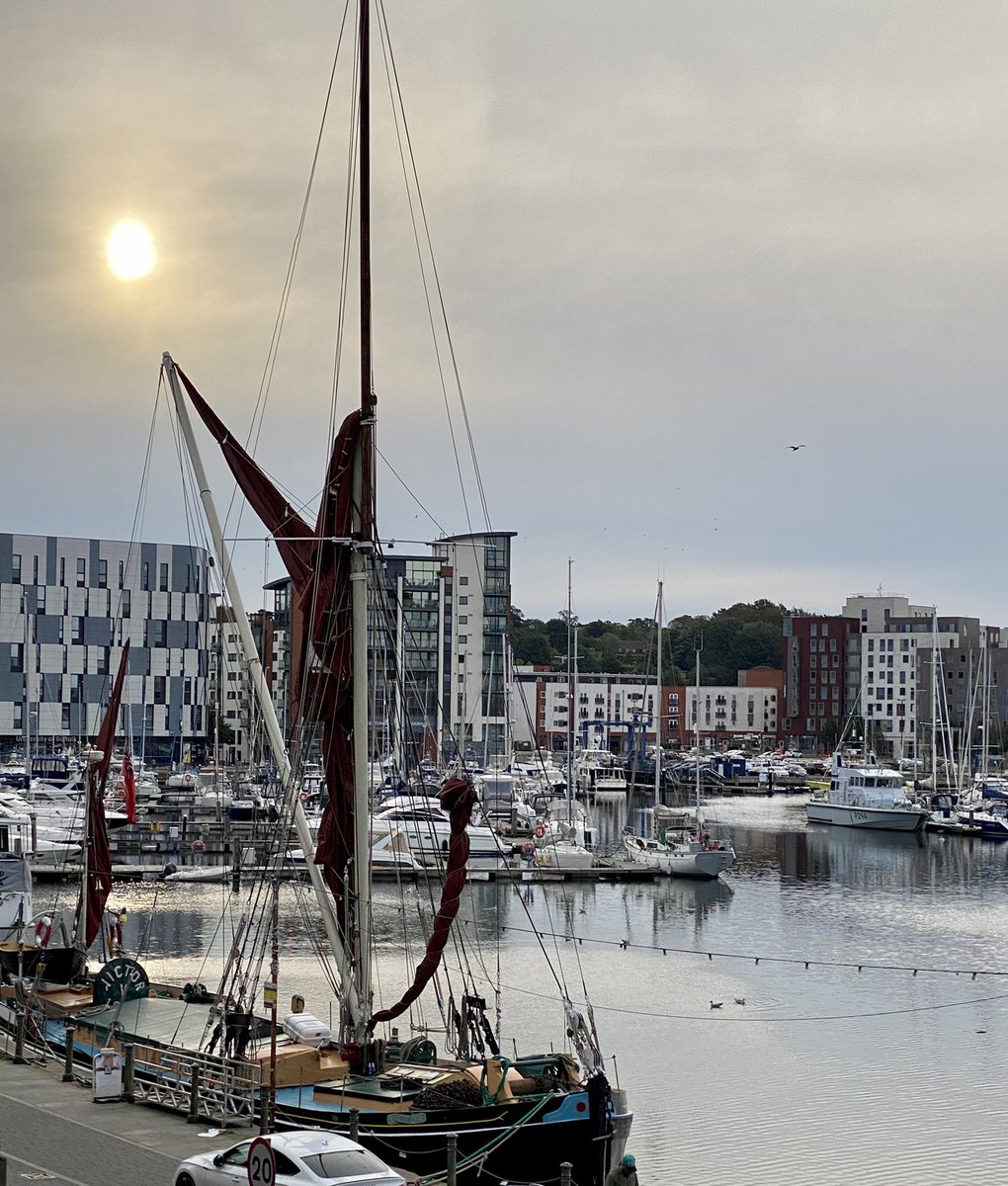 IpsMaritime's tweet photo. Wonderful morning on the waterfront with such beautiful ladies to brighten up our day 🤩
#MaritimeIpswich #WindowMuseum #SeaCadetsUK #ipswichstar24 #EADT24 #ip_swich #IpswichHaven #Ips_Waterfront #volunteers #MaritimeWomenPhotoShare https://t.co/bx0s3A9POL https://t.co/Cw7CnHu0XN