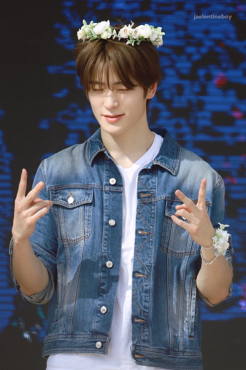 jaelentineboy's tweet photo. 220918 광주 팬싸 #재현 #JAEHYUN 
순백의 발렌타인보이😇 https://t.co/MiJq0EYfFW