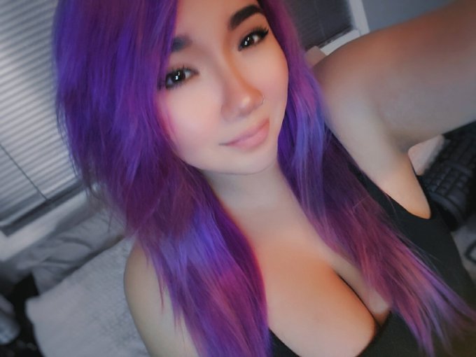 I'm a simple girl, I just want my pussy eaten while doing a handstand 😪 https://t.co/6Q4SFdKGYk