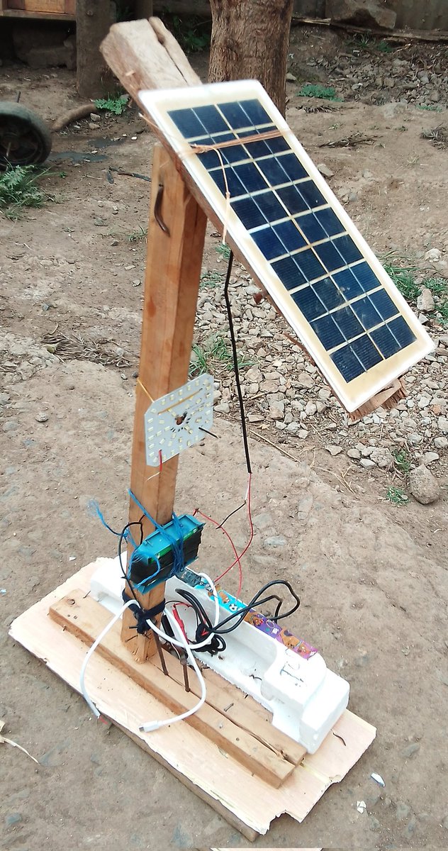 Dvj_BomSam's tweet photo. Ati naskia mnasema CBC imalizwe banaa look at this small solar project by a grade 4 pupil....
CBC should be funded not to be terminated my opinion
#Trending #cbckenya #education #Kenya #Kenya https://t.co/pMOdTKWBl4