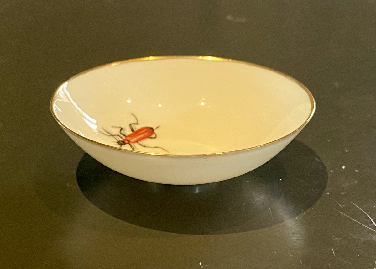 NantgarwCW's tweet photo. Examples of #NantgarwContemporary ceramics made from Nantgarw softpaste porcelain,regarded by many as the finest ceramic body ever made #Welshporcelain #handbuilding #glazing #wheelthrown #turnedporcelain #heritagecrafts #contemporaryceramics https://t.co/TUXaDQQRsc