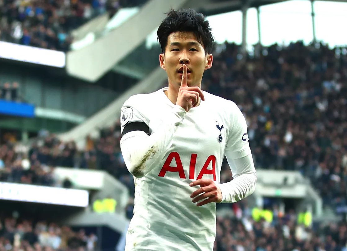 theonlycubed's tweet photo. Fickle fans have gone undercover. 👀 But the North remembers… &amp; Son shines again. 🤫🖕🏻#SafeBet #SonArmy #COYS https://t.co/HwKejABhgw