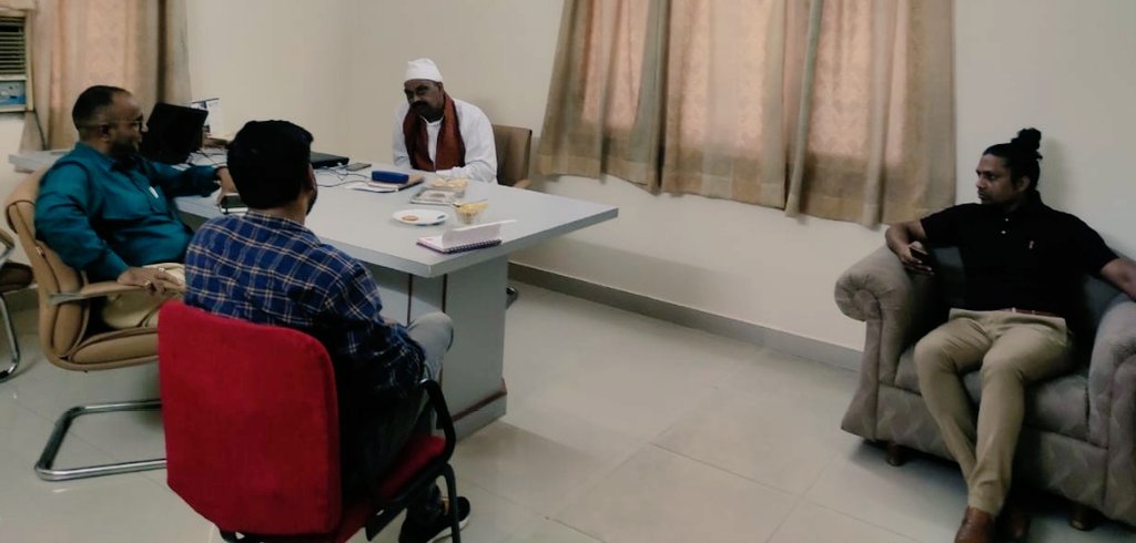 DrVijayTiwariJi's tweet photo. #MahaYogiSena

#DrChamanRai #Principal  #VidyaMandirSikshanSansthan
#Chargawan Block visited @itmgkpofficial for creating #SelfEmployedCEOs

@PMOIndia @CMOfficeUP @EduMinOfIndia @MGUGOfficial @AKTU_Lucknow @Dm_Gorakhpur @ugc_india @AICTE_INDIA @AIUIndia 

#Security #CyberNews https://t.co/ziLVpbxFn0