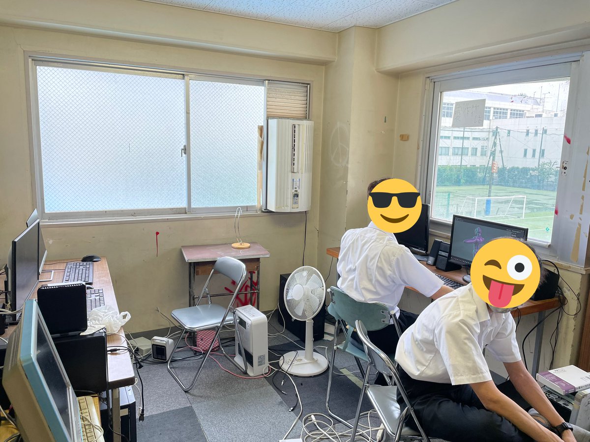 KaijoComputer's tweet photo. 海城第131回文化祭展示「でじたるーむ」撤収完了しました！！！ https://t.co/AHGBuAsXE3