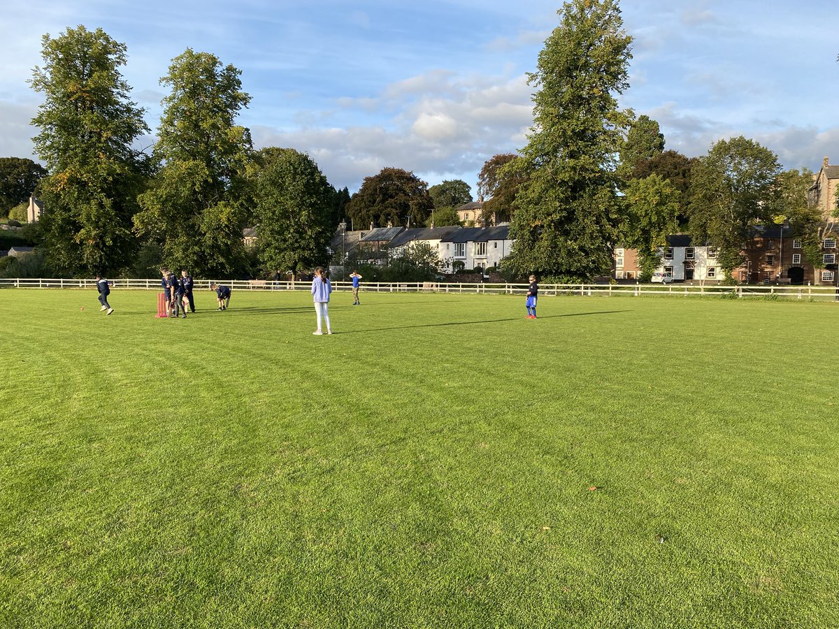 The junior presentation evening marked the end of an awesome season 🏏🤩 We had a fantastic turnout to celebrate both individual and team performances. Thank you to all the parents for their support throughout the summer and for all the amazing food last night 😁
