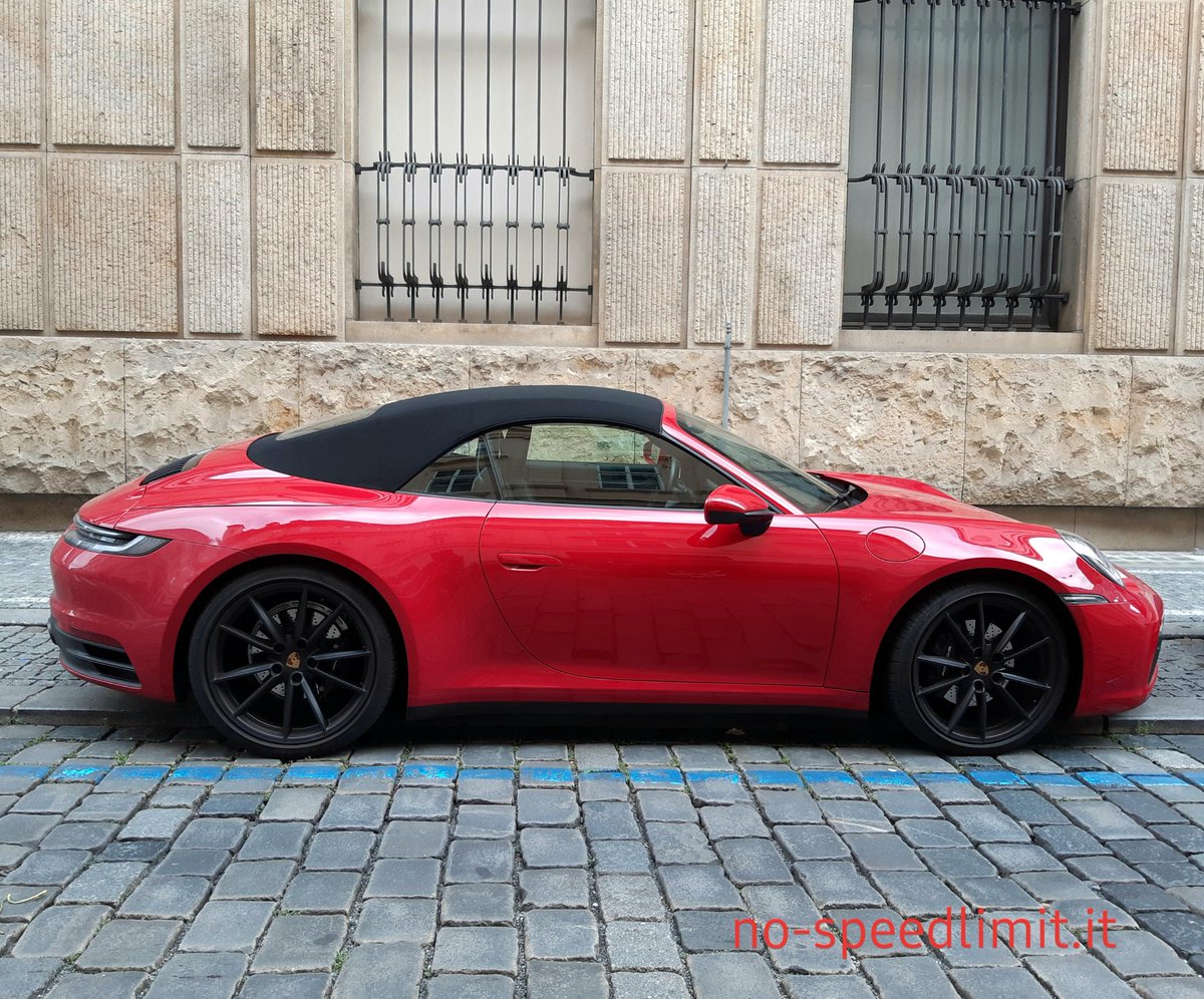 NoSpeedLimit_it's tweet photo. #porsche911 #porsche911cabriolet #thereisnosubstitute #streetphotography #carsofprague🇨🇿 https://t.co/nrsSBzsI9q