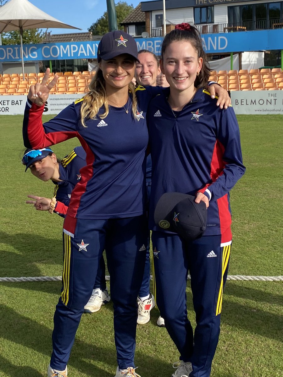 Yesterday Maddie Blinkhorn-Jones received her senior cap ahead of her debut from <a href="/surreycricket/">Surrey Cricket</a> team mate <a href="/Kira_Chathli/">Kira Chathli</a> 🧢

Congratulations Maddie!
