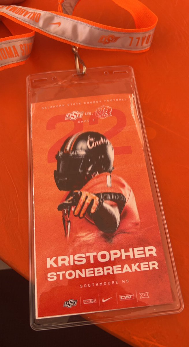 KStonebreaker's tweet photo. Had a great time on my unofficial visit and huge thanks to @CoachZAllen #Gopokes @JakeMonden https://t.co/TdIBTcAWpQ