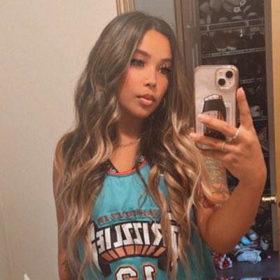 kyliebee_'s tweet photo. #NewProfilePic https://t.co/5LfueqjMIq