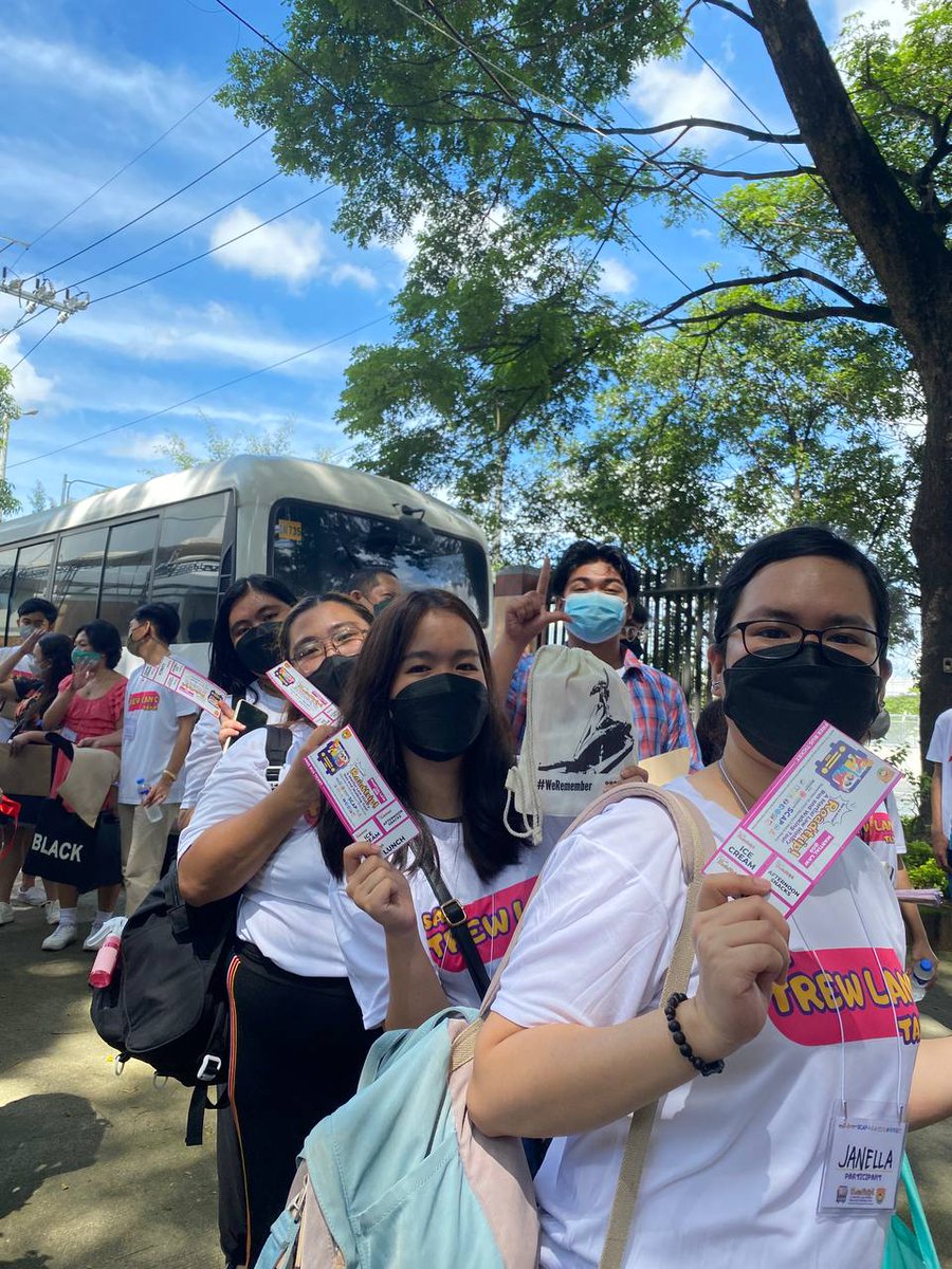AkbayanParty's tweet photo. If the memory of the old will falter, the youth will be here to remember. Never forget! For truth, justice and accountability! #ML50Roadtrip #MLBadtrip #ML50 https://t.co/mP58pWX35e