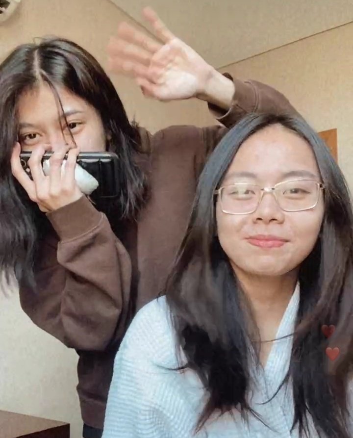 here4kaia's tweet photo. charhia sa umaga!! edi goodmorning sa inyong lahat 😌🍊🦊 @KAIA_Members

#KAIA @KAIAOfficialPH #KAIA_SOPHIA #KAIA_CHARLOTTE https://t.co/7QMxqSQ6pJ