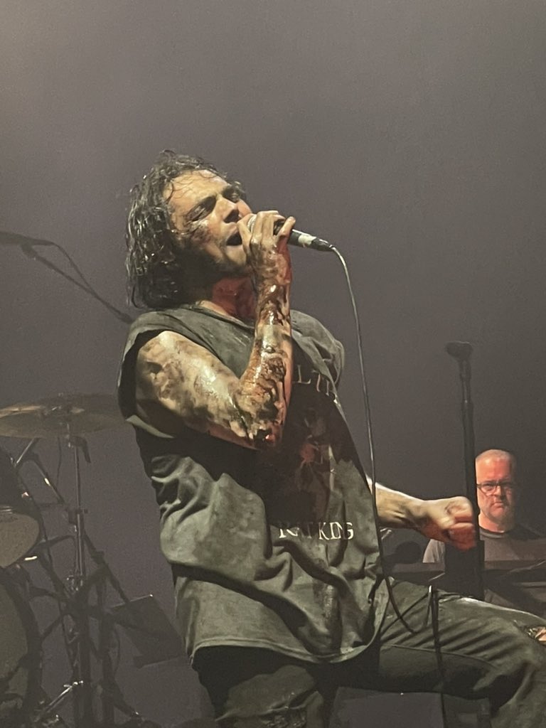 boughttherights's tweet image. The gender fluidity we all wish for