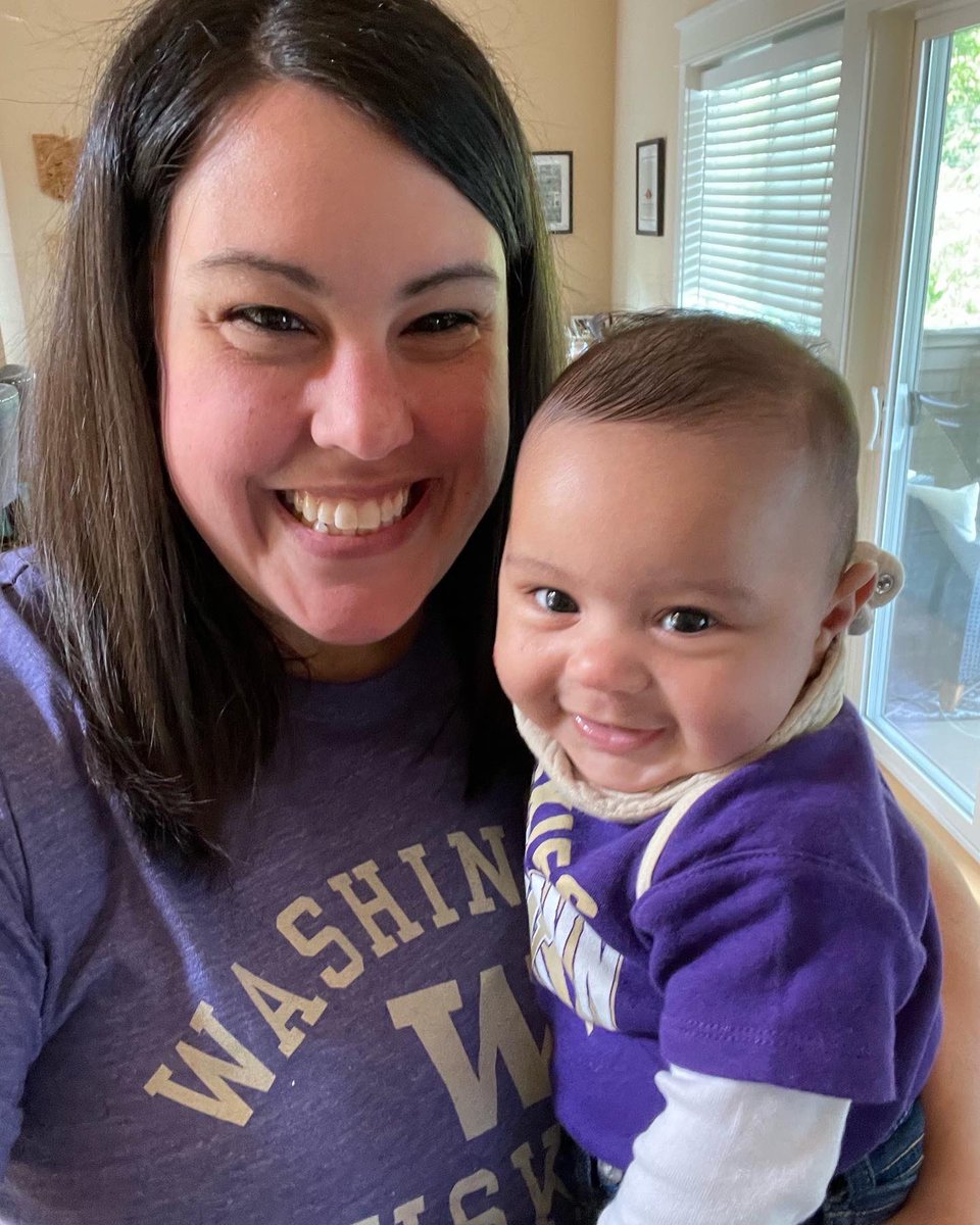 TheVoiceFitz's tweet photo. Baby boy is 2-0 when he attends a @UW_Football tailgate! Ar…are we raising a Husky😬? #PurpleReign #GoHuskies https://t.co/8ubmnXqnA4