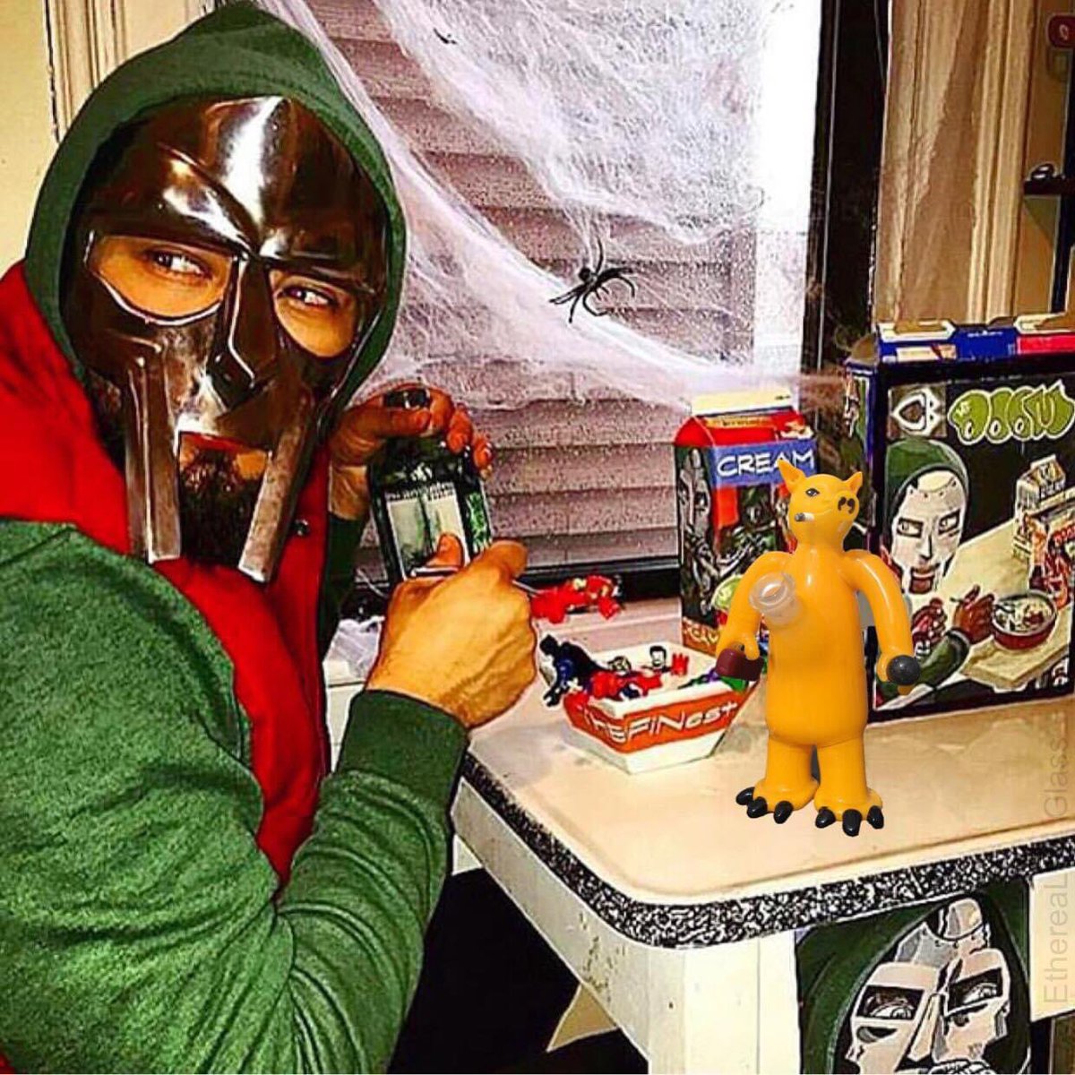 ethereal_glass's tweet photo. I made this #LordQuas piece a few years back, brick in one hand &amp; a removable mic dabber in the other🧱🎤 #Quasimoto #Quas #StonesThrow #Madlib https://t.co/hpXPdkBwCk