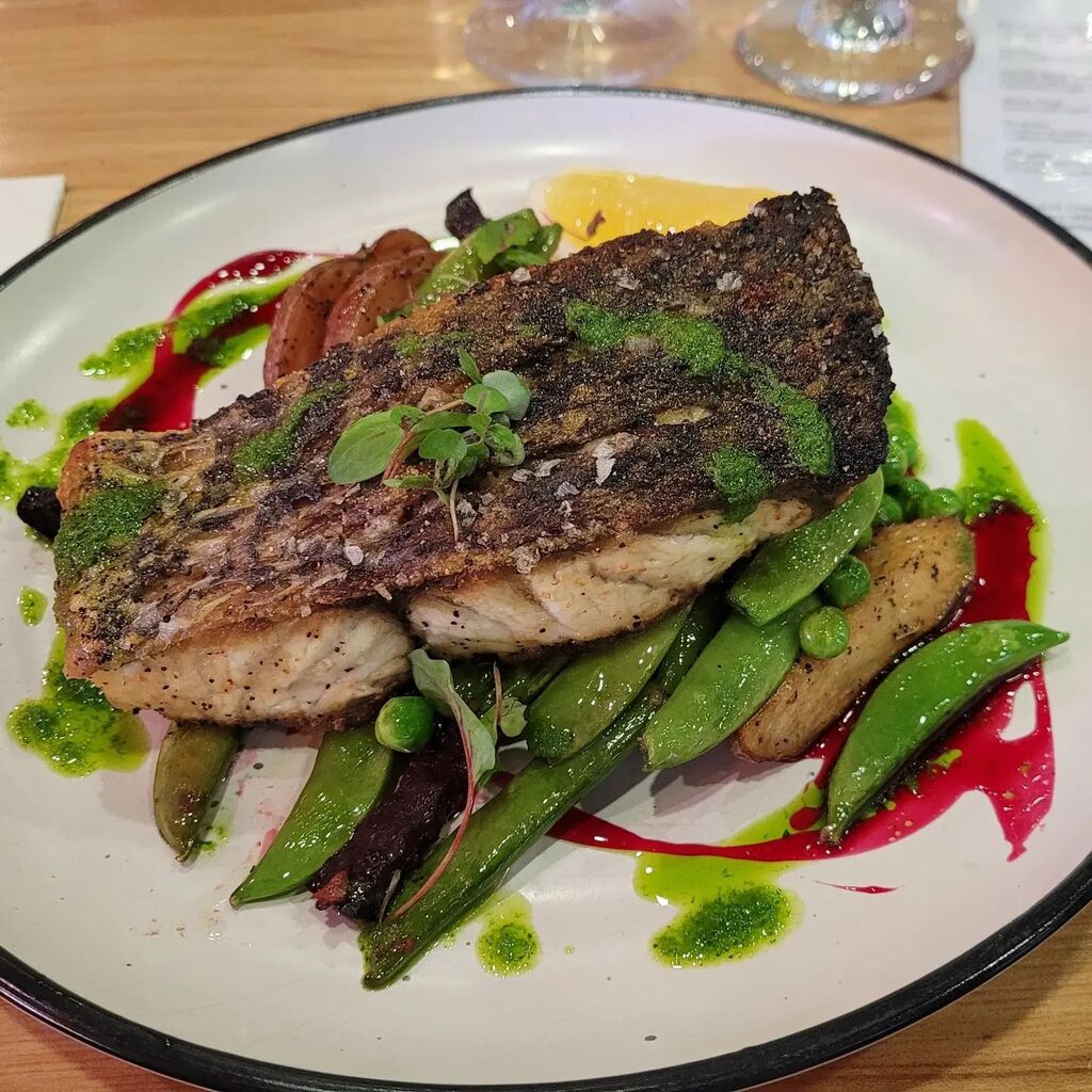 abunchofkittens's tweet photo. Celebrating my sister's 40th who's not even here 🤣. Actually, any excuse to go out to eat here will do. Delicious food. https://t.co/8aGC5Pbjdi https://t.co/I2oKCa2gEW