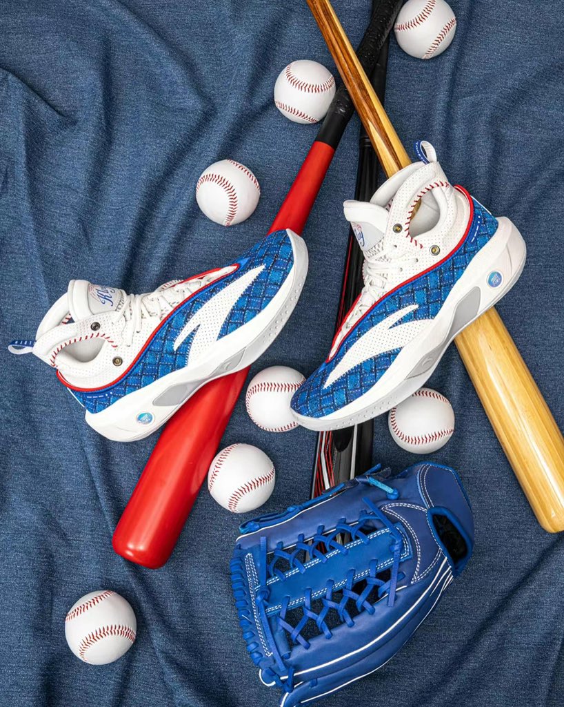 Hi_basketball's tweet photo. Anta Kt8 Baseball ⚾️⚾️
Shop: https://t.co/NAxrLJYLKY

#antakt8 #baseball #kt8baseball #anta #antashoes #antasport #antanews #antaklaythompson #klaythomson #klaythomsonkt8 https://t.co/SbhM0yVRZd