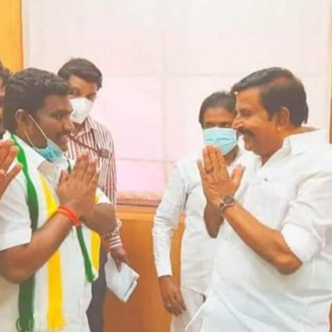 1eapUU6ajbYlGZc's tweet photo. #operationkongu 
அனைத்து சமுதாய மக்களுக்கும் அனைத்தும் கிடைக்க வேண்டும் என போராடும்  சமூக நீதி போராளி கொங்கு தளபதி் @KSRAJGOUNDERPD1 அவர்களுக்கு உரிய பிரதிநிதித்துவம் வழங்க வேண்டுகிறோம்
@mkstalin @Udhaystalin @vsenthilbalaji
@arivalayam 
@KSRAJGOUNDERPD1 https://t.co/HQqOzKRofJ