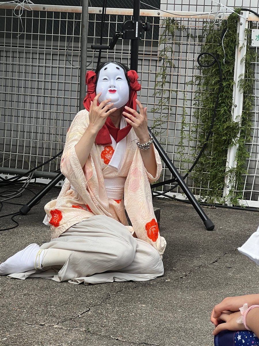 pit94029999's tweet photo. 今池祭り初日
4丁目Pit

@pit94029999: 今池祭り初日
4丁目Pit
ライブが始まりました！
人形つかい、ジャイアントステップス https://t.co/TcOBhETudz