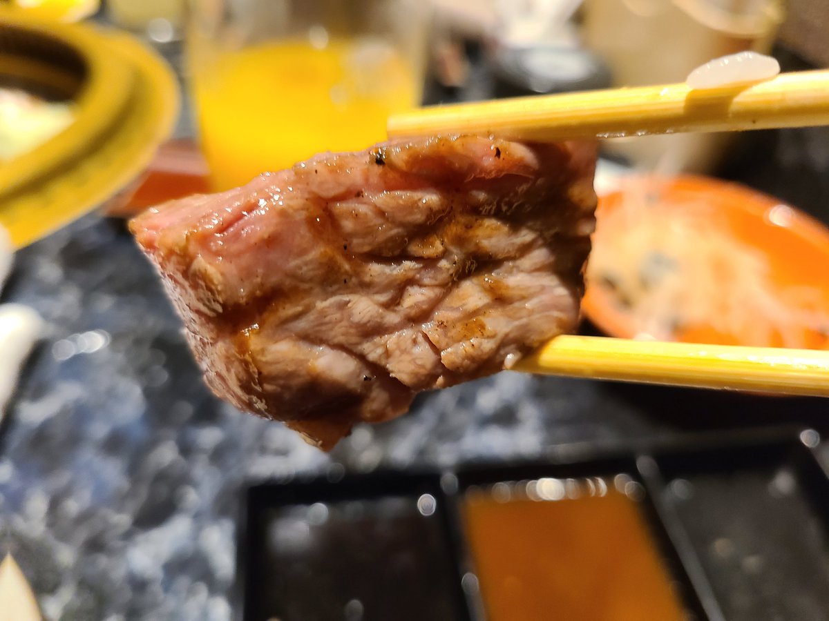 shunwasaGG's tweet photo. 焼き肉いった。くそうまかった。
#フォートナイト #焼き肉 #肉 #飯テロ https://t.co/tv6PT4vGcE
