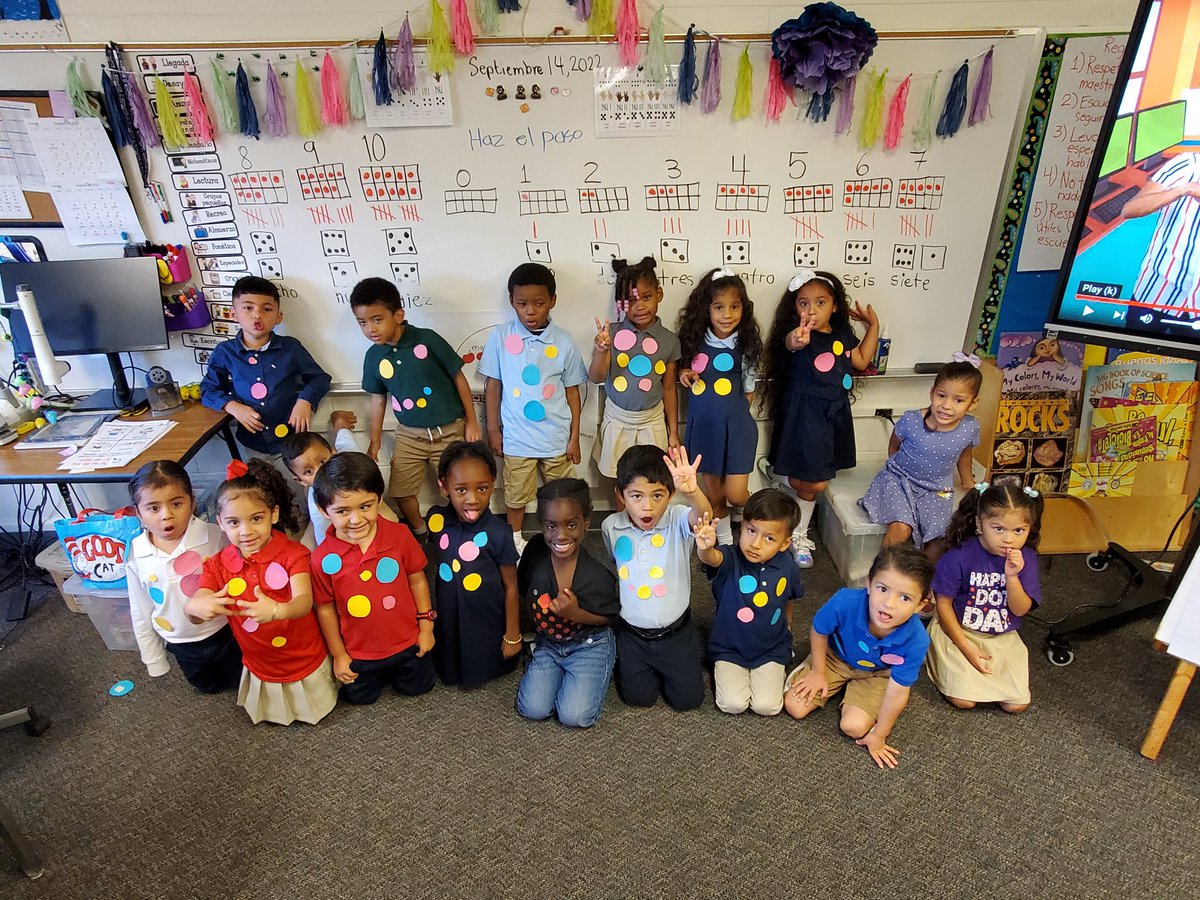 Flowers1ta's tweet photo. #DotDay #LeeLions #KinderDual2way #mylittleones https://t.co/cjSmi5XWtE