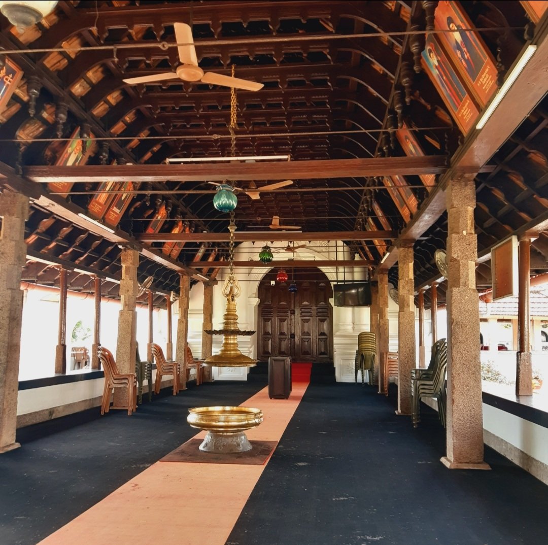 #Theme_pic_india_leadinglines
Leading to the altar, Cheriapally,Kottayam, Kerala.