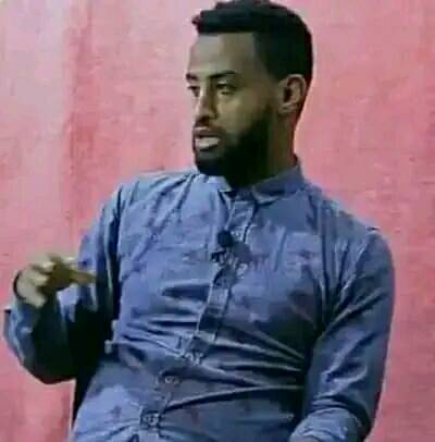 ghammid's tweet photo. መሐመድ ሎባ የመሻይኹን መንገድ ከፅንፈኛው የወሃቢያ ቡድን እስር የሚዳርገው ምንም የሰራው ወንጀል ሳይኖር በጠራራ ፀሀይ ታፍኖ ከተወሰደ በኋላ ችሎት ሳይቀርብ 72 ሰአት አልፎታል። ወንድም መሐመድ ሎባ መታሰር ጀርባ የፅንፈኛውየወሃቢያቡድን ??? https://t.co/KvNYQL5fvl