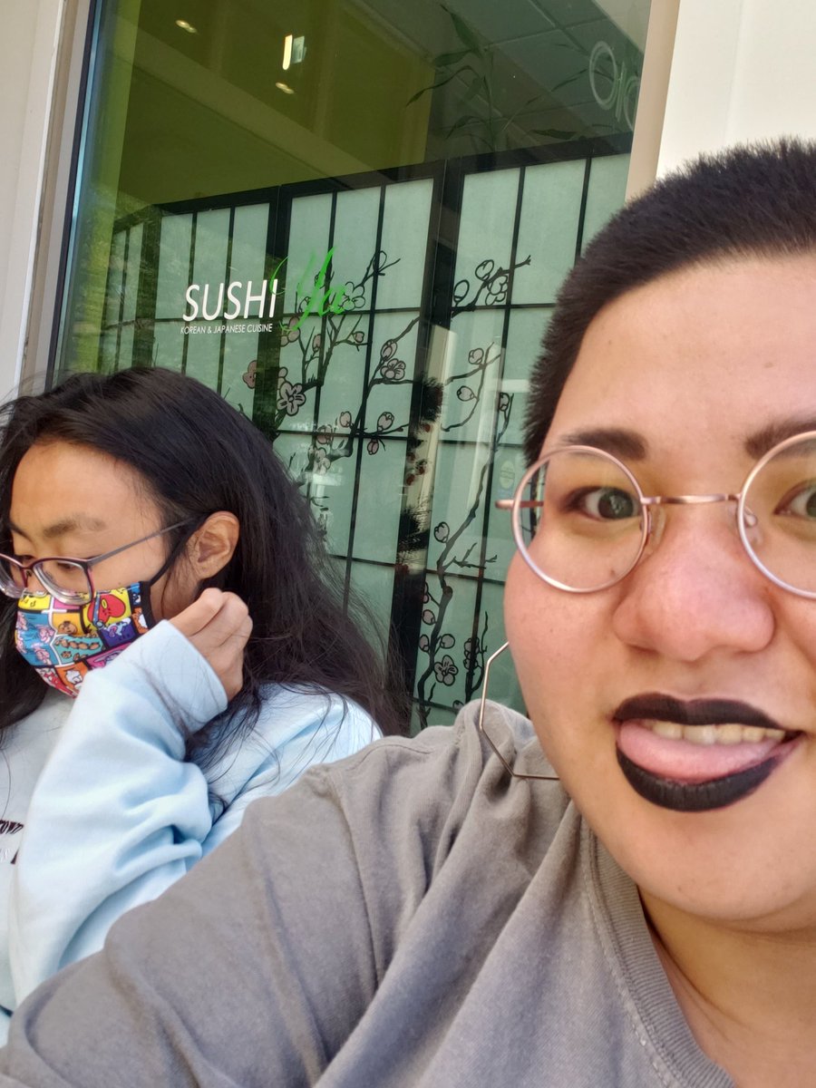 tinyasianpals's tweet photo. Reunited again 💓  besties just having a good day https://t.co/rJucAyVygK