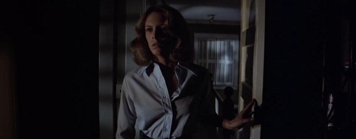 SourceHalloween's tweet photo. Halloween (1978) 🍁🎃 https://t.co/v8WM0ZDqGQ