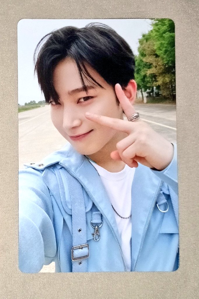 elycartz_'s tweet photo. ꒰ wts lfb enhypen ph ꒱

sunoo weverse ver pc

— 160 
— prio payo / 2 days reservation 
— rcbyt ! https://t.co/oOZMnj18R6

reply mine or dm to claim .ᐟ

t. enha manifesto day 1 m:d1 m:do wev wv ver mv type a b blue https://t.co/uSlR2gmM6A
