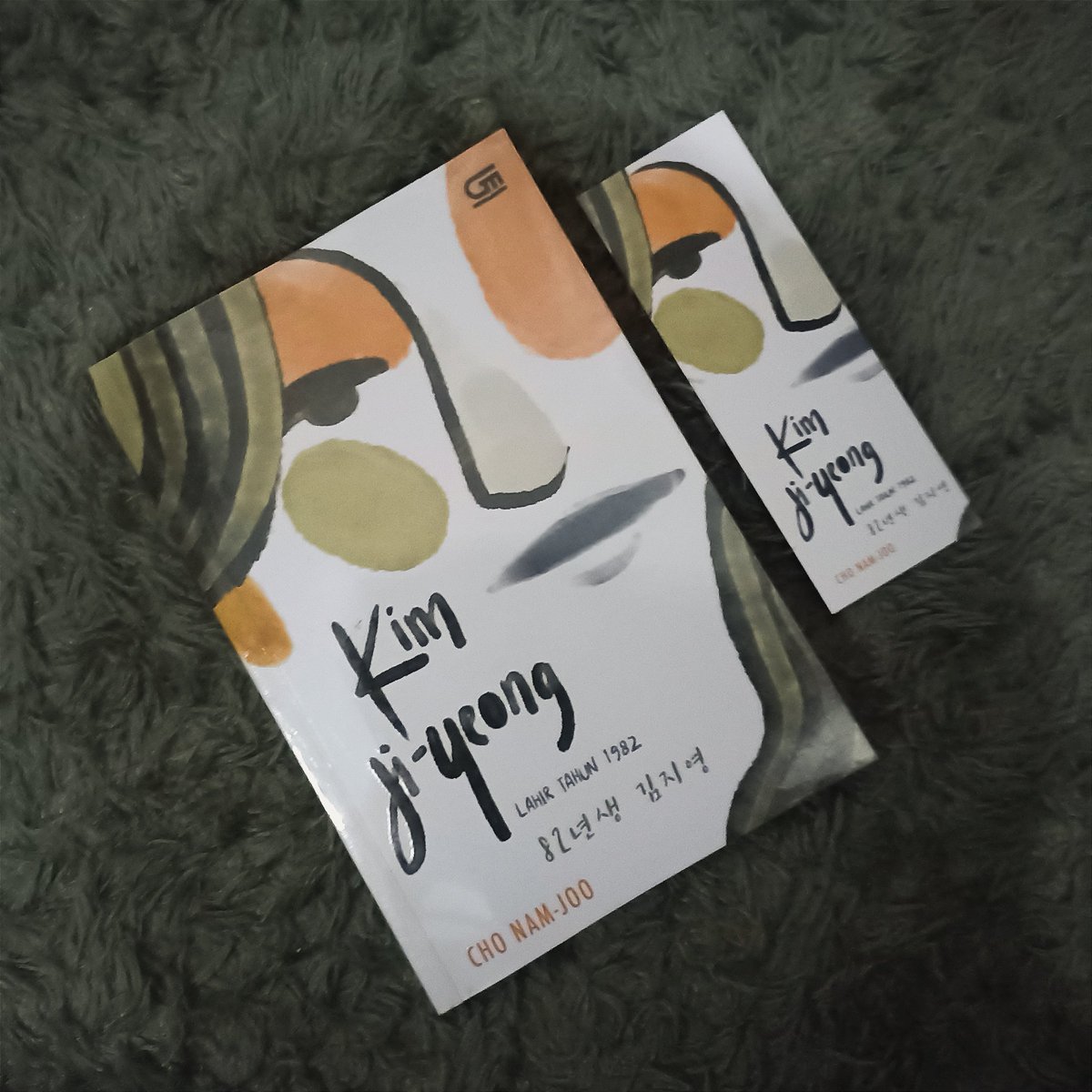 liliniim's tweet photo. Book Giveaway

Kebetulan aku punya 2 buku ini. Tapi yang aku kasih ini udah pernah dibaca sekali ya. Tapi masih kaya baru banget dan udah di sampul :) 

• 1 buku "kim ji yeong lahir tahun 1982"
• follow, rt, &amp; like aja

End : 20/9/22 https://t.co/oFjxqwA0xL